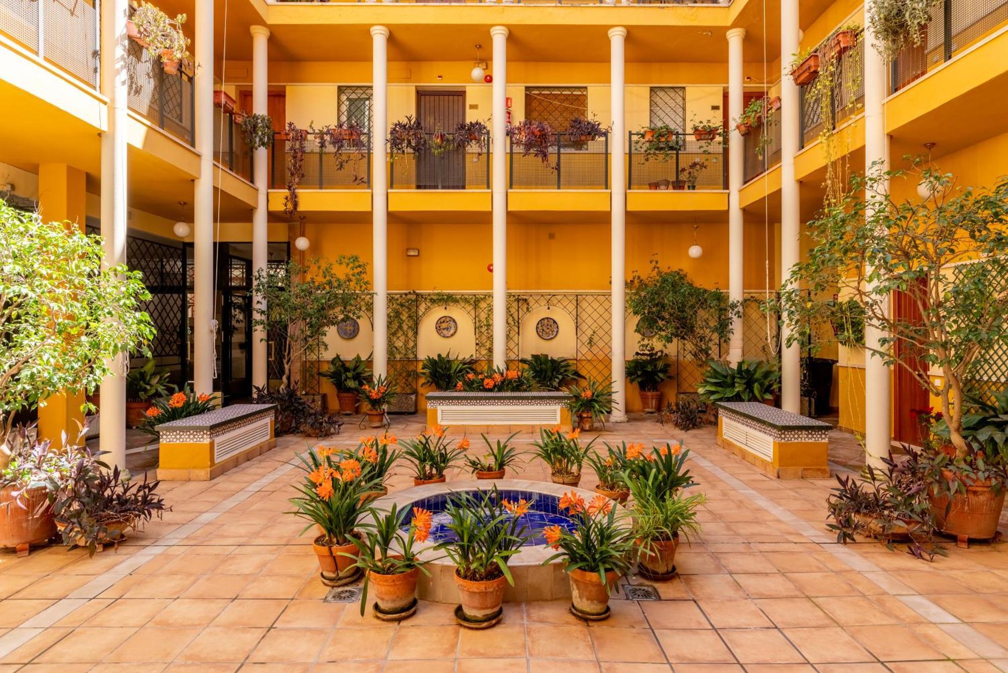 San Vicente-Museo Apartamento Séville Extérieur photo